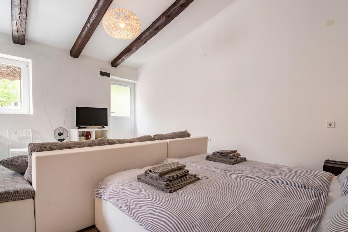 וויס Apartments Martinis מראה חיצוני תמונה