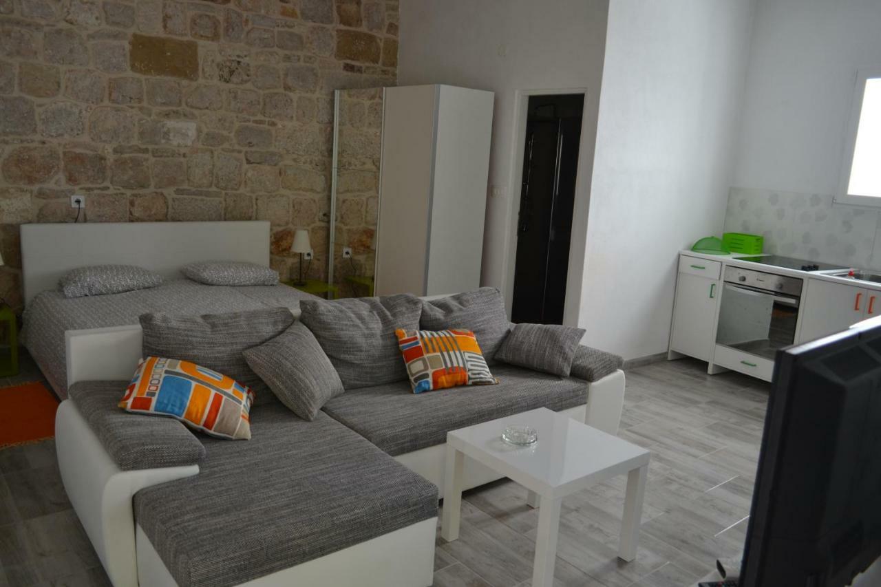 וויס Apartments Martinis מראה חיצוני תמונה