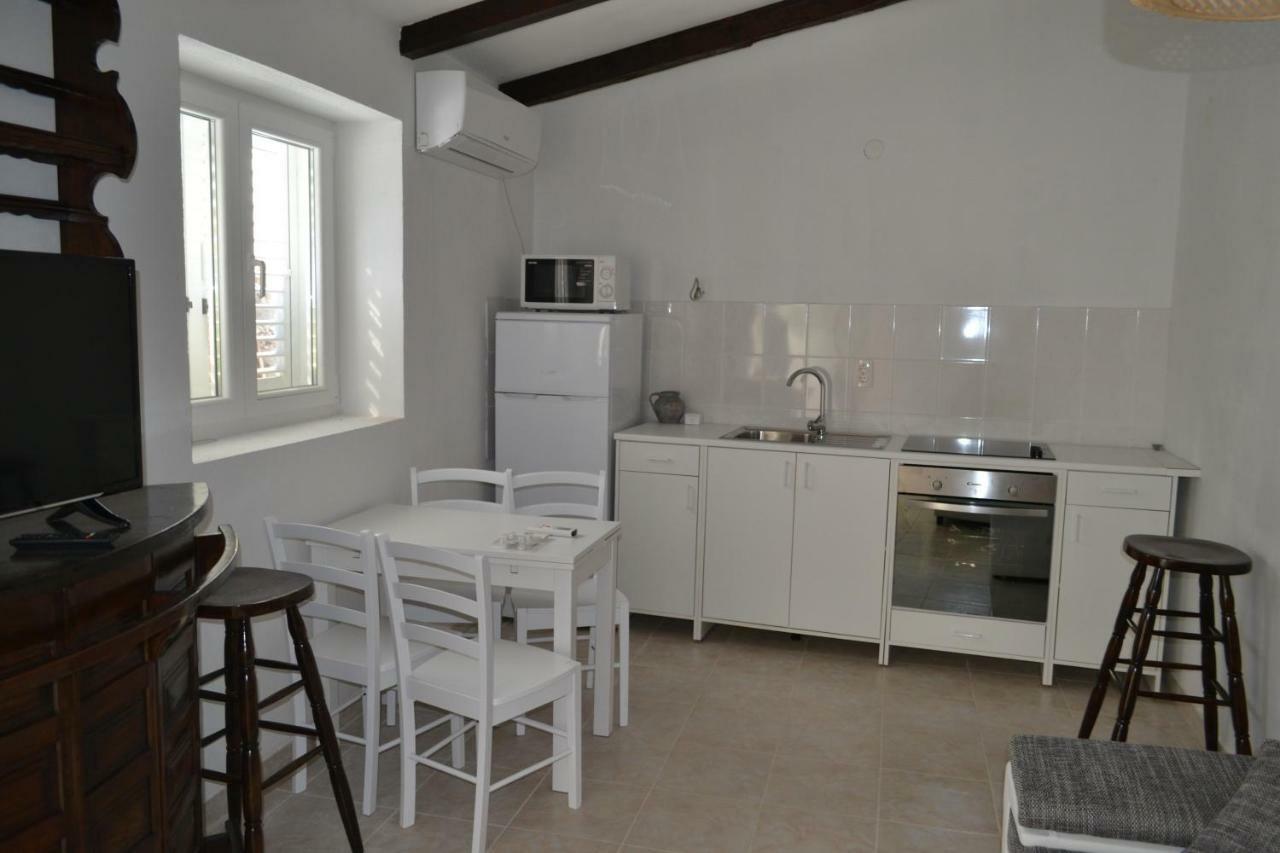 וויס Apartments Martinis מראה חיצוני תמונה