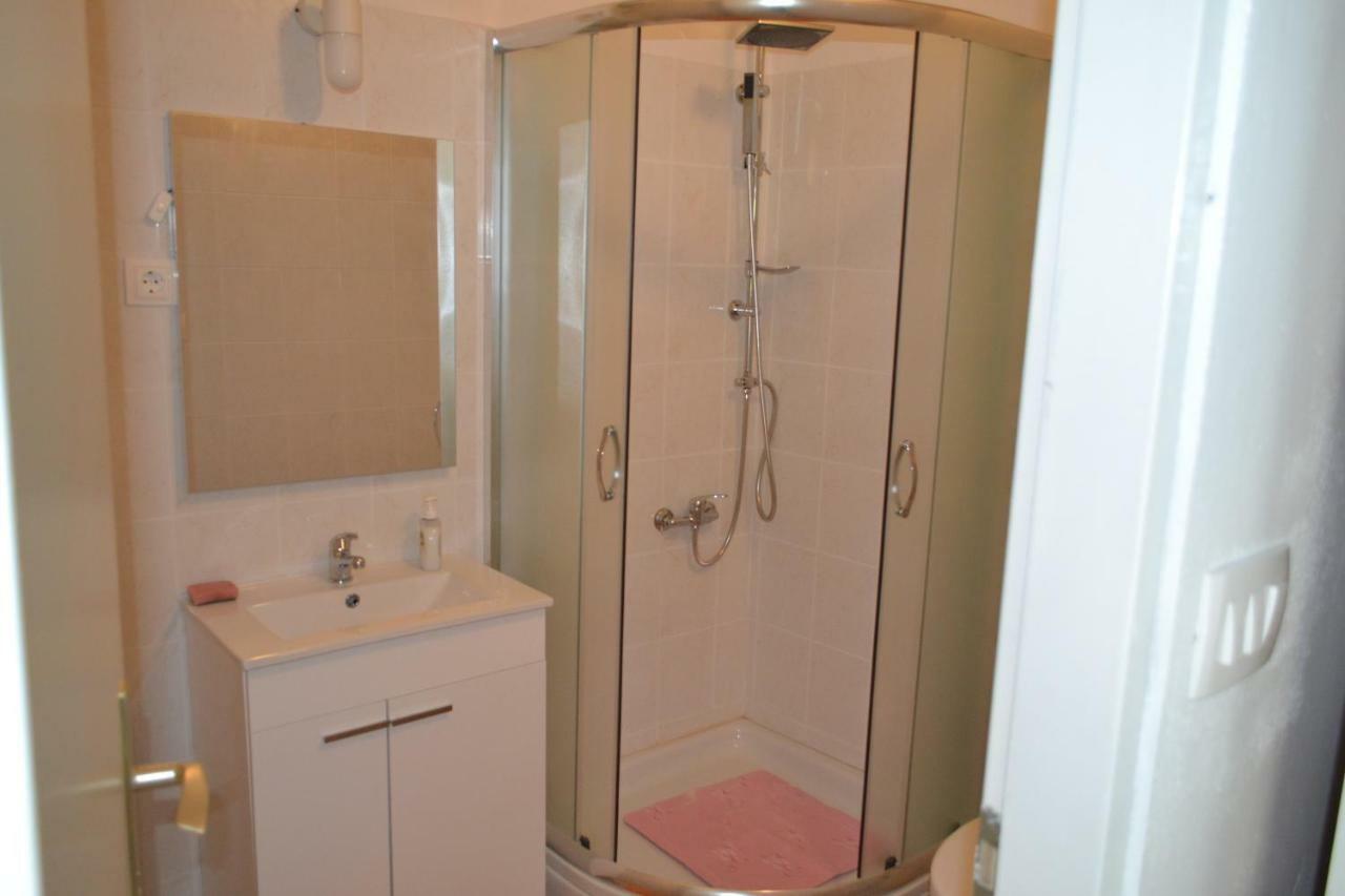 וויס Apartments Martinis מראה חיצוני תמונה