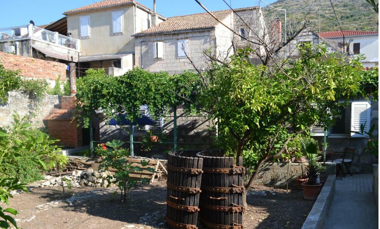 וויס Apartments Martinis מראה חיצוני תמונה